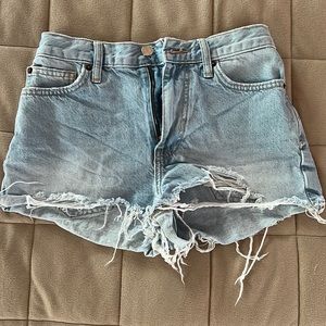 Urban Outfitters (BDG) Girlfriend High-Rise Light-wash Denim shorts with fray